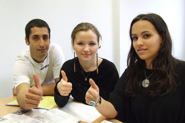 language-school-g99f8a99de_640 language-school-g99f8a99de_640